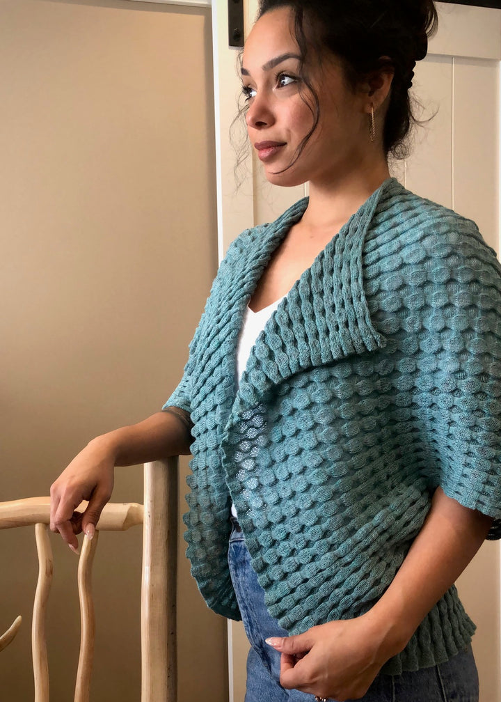 Spontini Shrug - Glacier