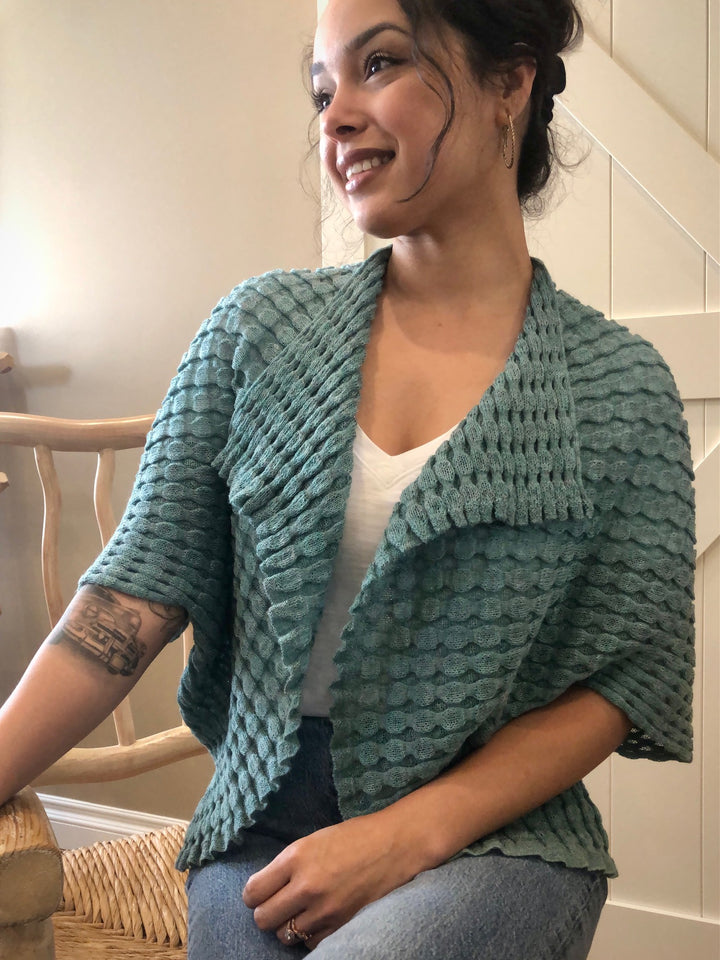 Spontini Shrug - Glacier