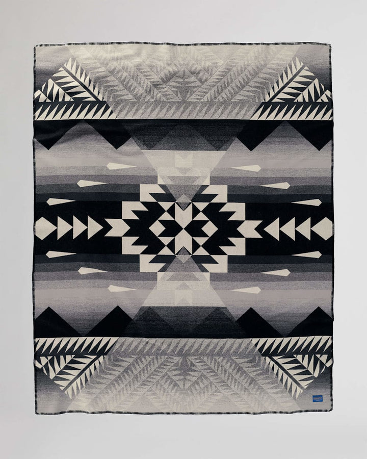 AICF Jacquard Blankets - 7 Peaks